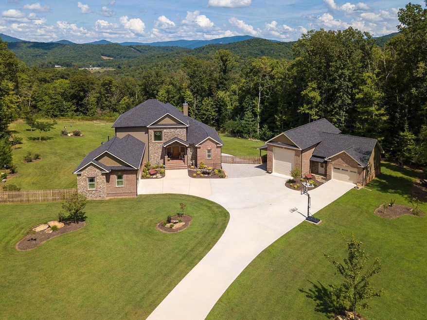 207 Emory View