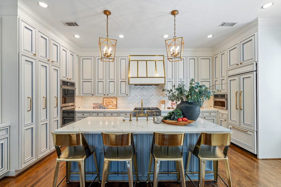 Welcome to 5525 Kiam St, Unit A!