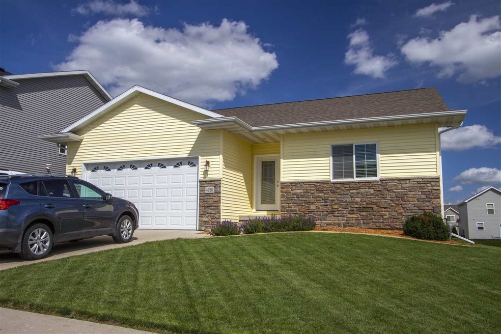 4928 Millenium Dr, Cedar Falls, IA 50613 - photo 1