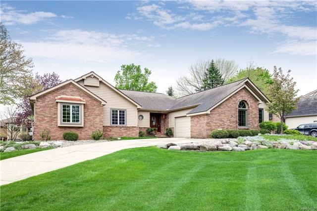Sprawling Deerwood ranch