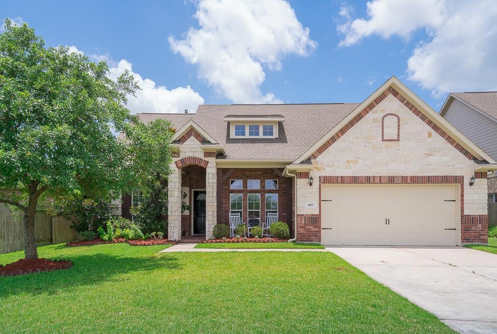 1453 Barras St, Alvin, TX 77511 - photo 1