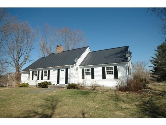 1054 Main St, Fairfax, VT 05454 - photo 1