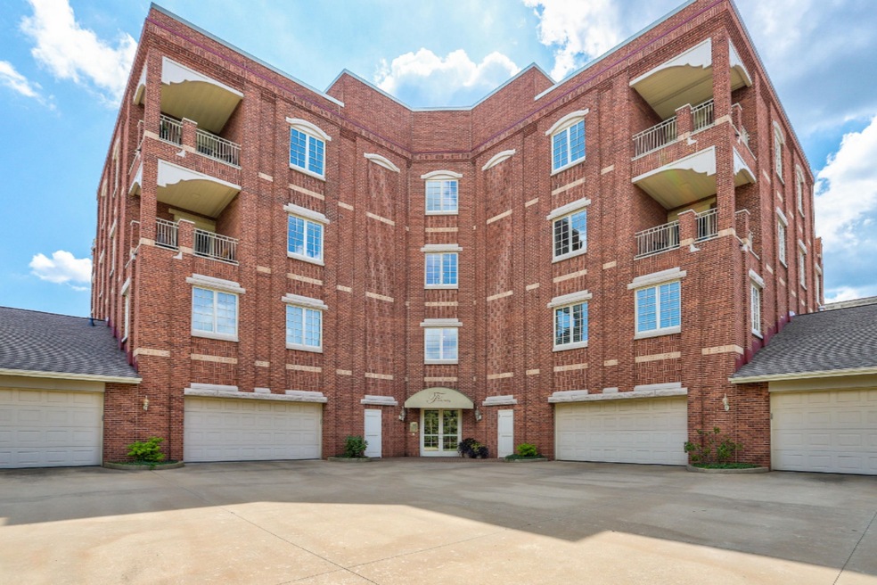 141 Central Ave - Suite 330 - Holland-34