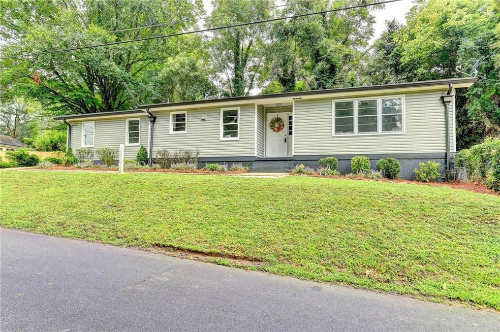 4910 N Lee St, Buford, GA 30518 - photo 1