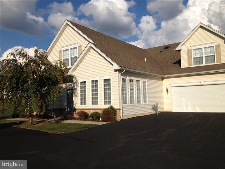 1104 Burgundy Cir, Pennsburg, PA 18073 - photo 1