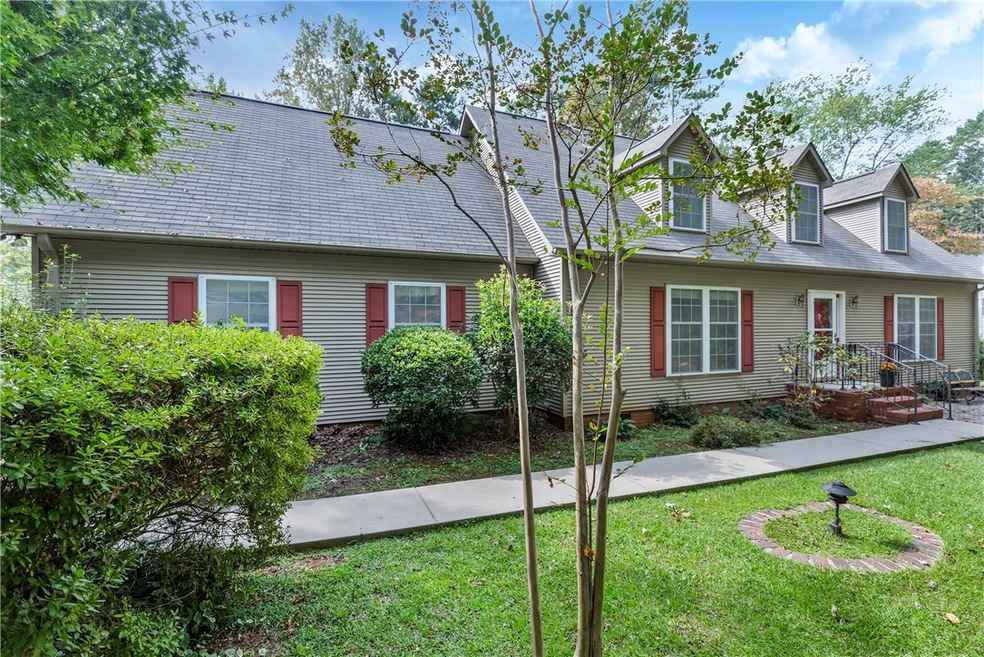 131 Kare Fre Blvd, West Union, SC 29696 - photo 1