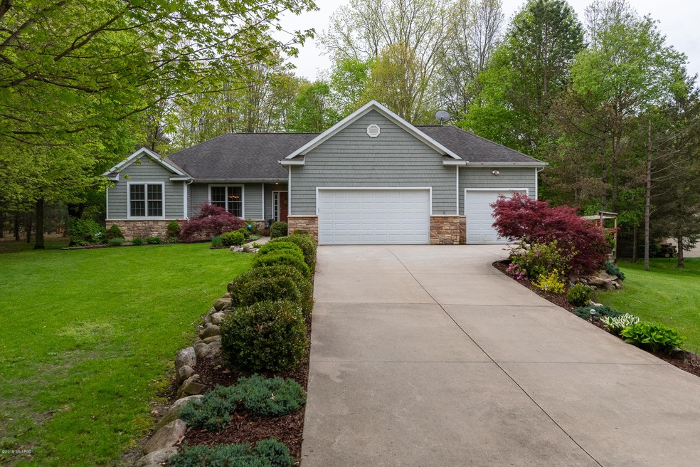 9377 Highland View-1