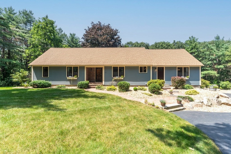 127 Putnam Rd, Holden, MA 01520 - photo 1