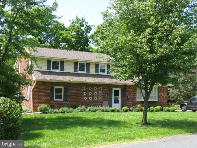 202 Sweetser Rd, Linthicum Heights, MD 21090 - photo 1