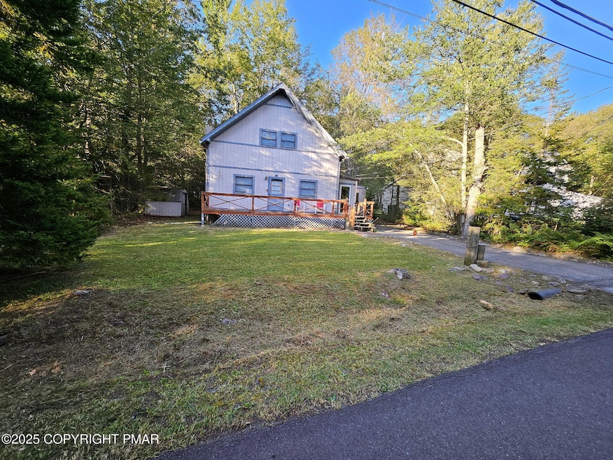 222 Nadine Blvd, Pocono Summit, PA 18346 - photo 1