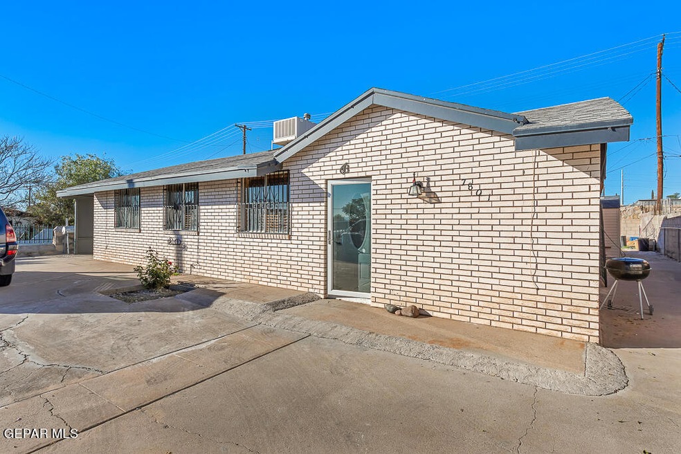 7801 Corozal Dr, El Paso, TX 79915 - photo 1