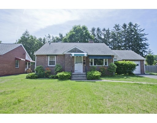 612 Pleasant St, Holyoke, MA 01040 - photo 1