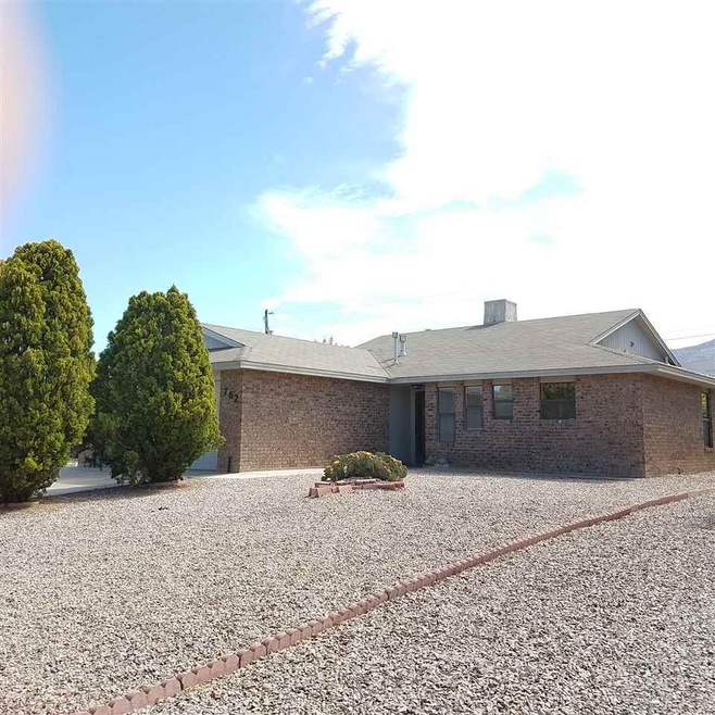 762 Candlewood Ct, Alamogordo, NM 88310 - photo 1