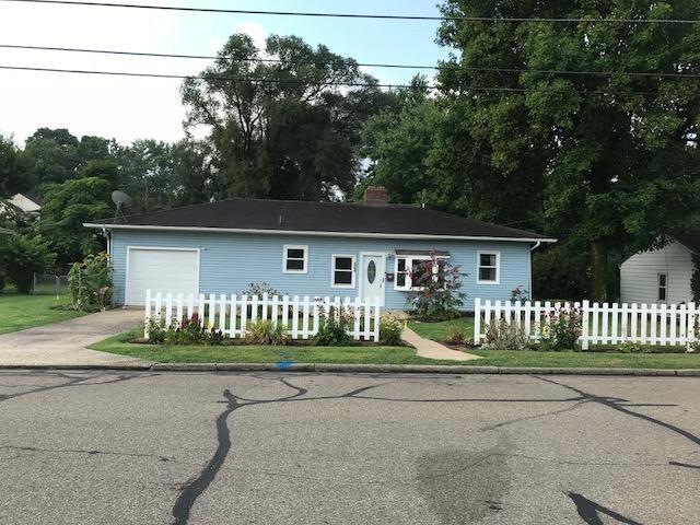 1208 Beacon St, Lancaster, OH 43130 - photo 1