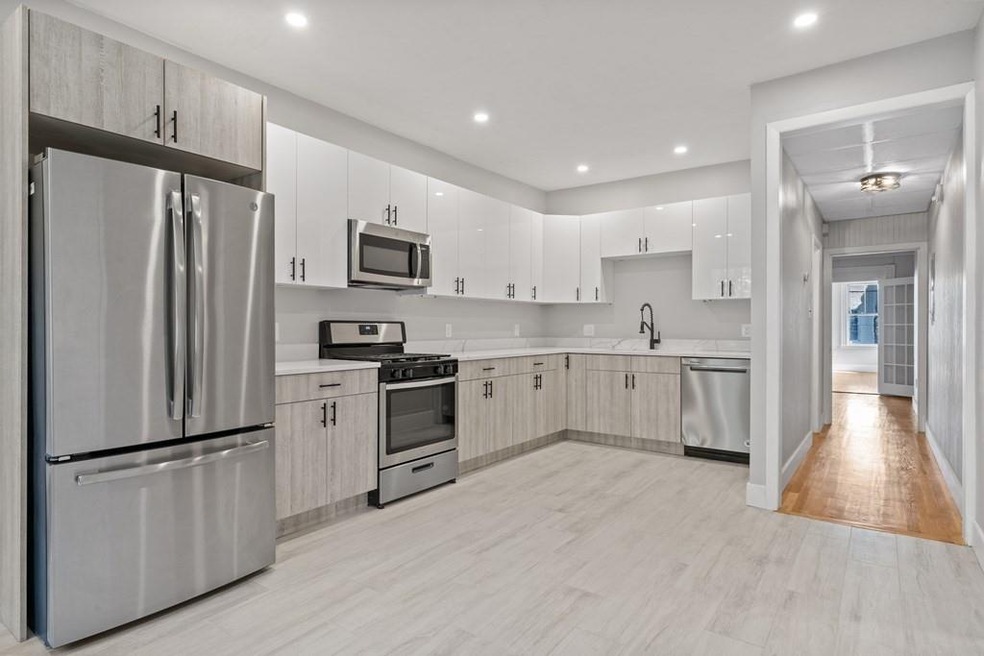 53 Falcon St unit 53, Boston, MA 02128 - photo 1