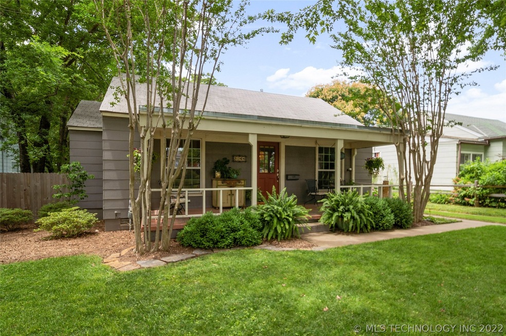 Updated Mid-town Bungalow loaded with tons of char