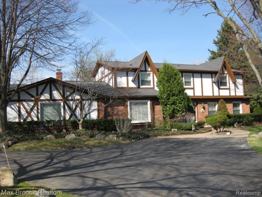 STUNNING TUDOR FRONT VIEW