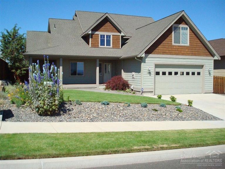 2323 SW 40th St, Redmond, OR 97756 - photo 1