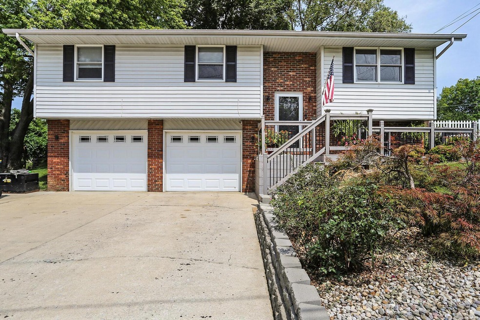 1043 California Ave, Collinsville, IL 62234 - photo 1