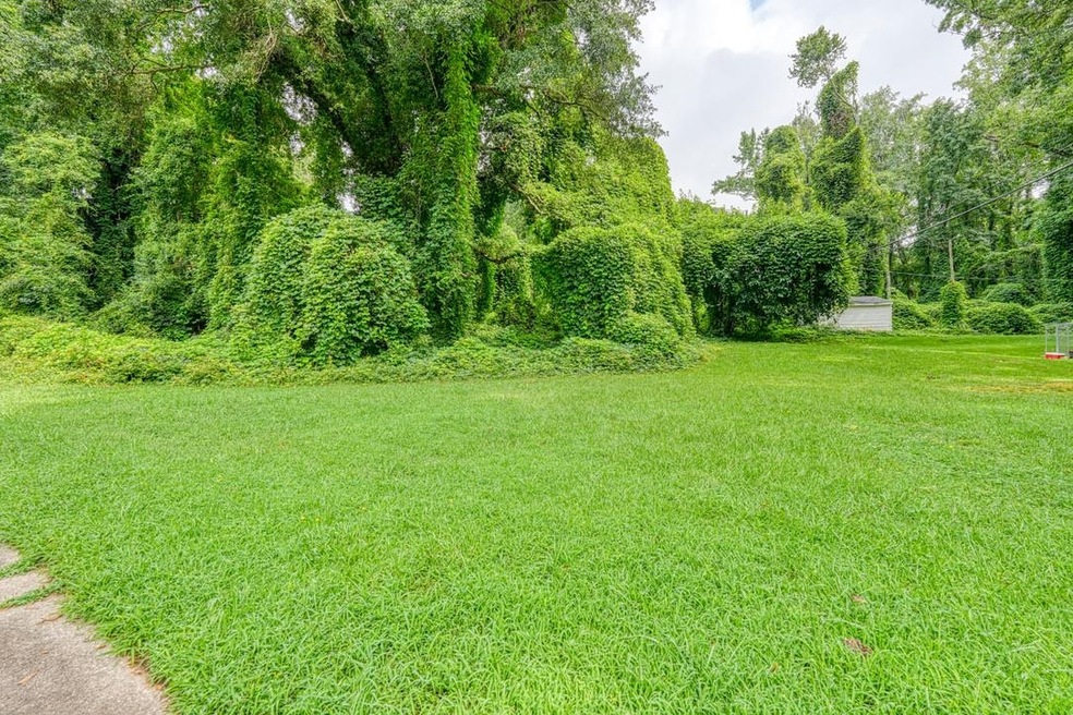 For Sale $299,900 • Co-Listing Agent