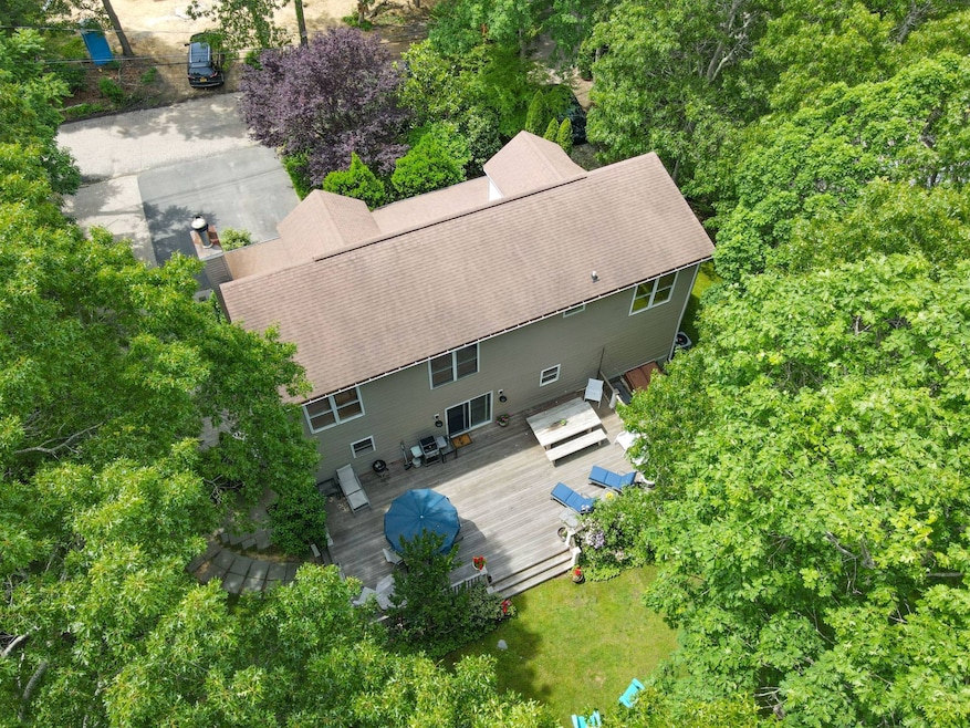 For Sale $1,600,000 • Co-Listing Agent