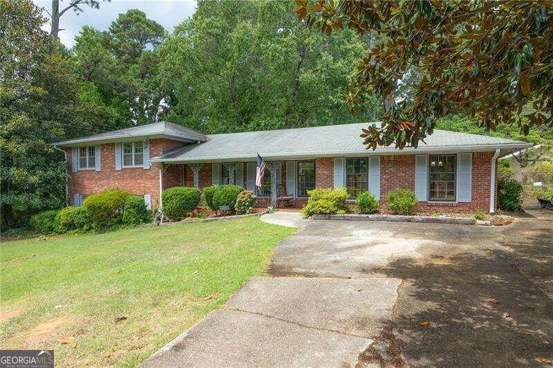 1645 Seayes Rd SW, Mableton, GA 30126 - photo 1
