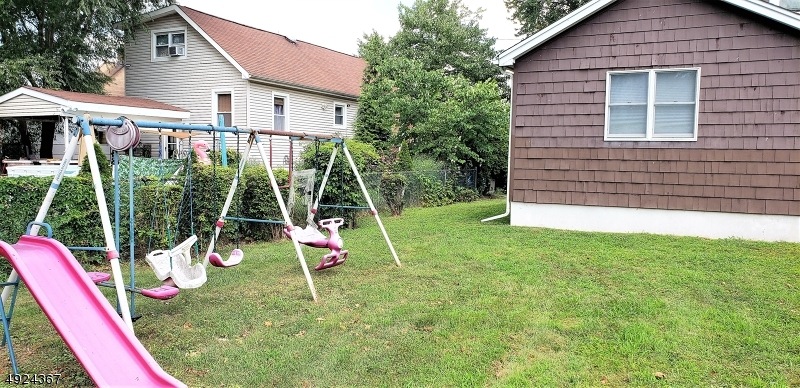 2520 Linn Ave, Union, NJ 07083 - photo 1