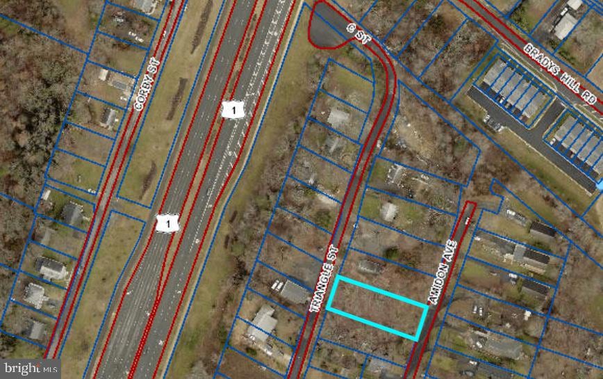 18515 Triangle St, Triangle, VA 22172 - photo 1