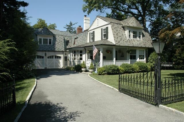 29 Hawthorne Ave, Port Chester, NY 10573 - photo 1