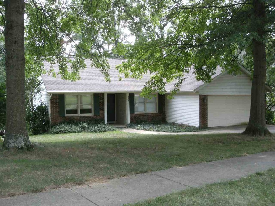 825 W Rosewood Dr, Bloomington, IN 47404 - photo 1