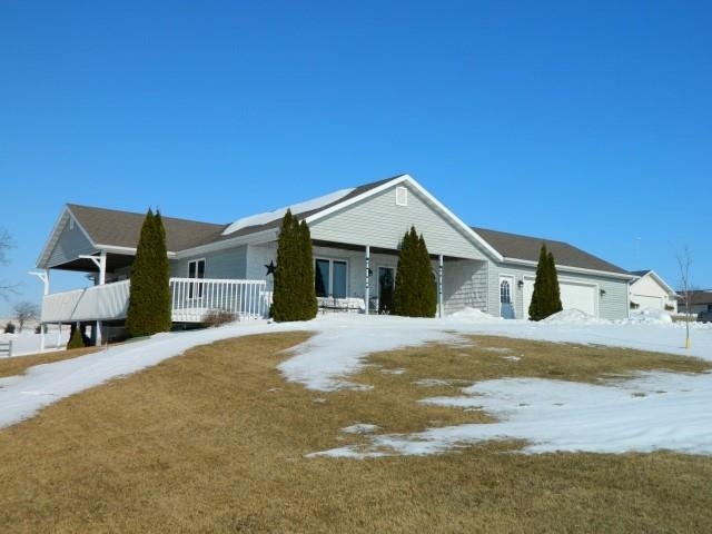 W6466 Canton Dr, Monroe, WI 53566 - photo 1