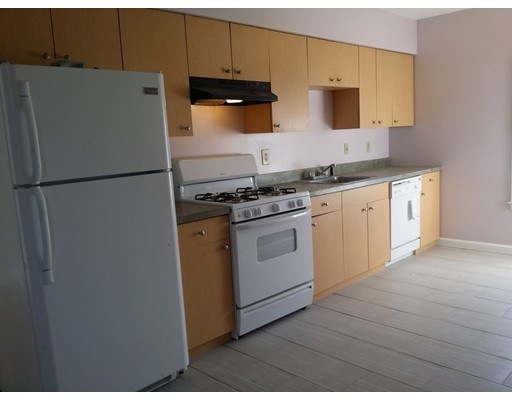 373 Granite St unit 1, Quincy, MA 02169 - photo 1