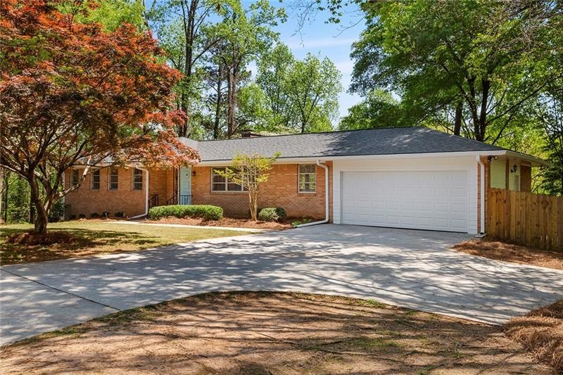 Welcome to 1618 Cooper Lake!