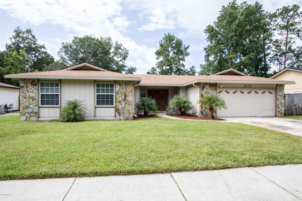 5260 Clarendon Rd, Jacksonville, FL 32205 - photo 1