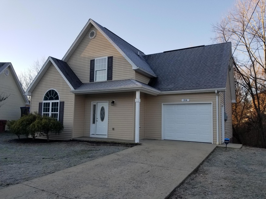 314 Preservation Cir, Johnson City, TN 37601 - photo 1