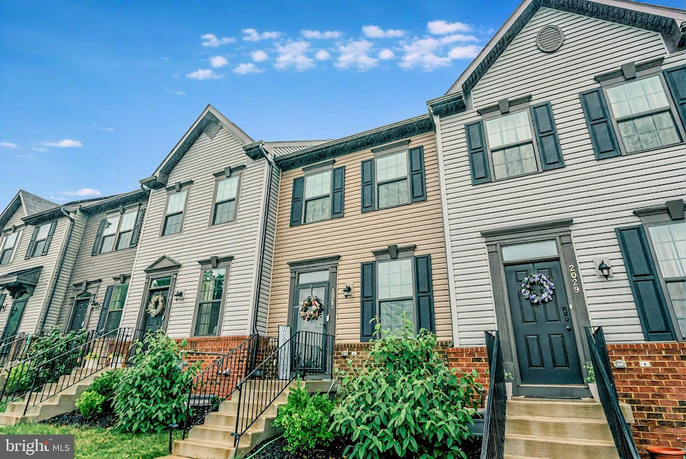For Sale $405,000 • Co-Listing Agent