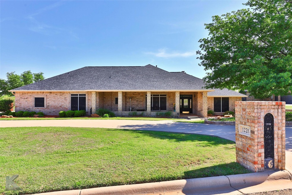 1226 Saddle Lakes Dr, Abilene, TX 79602 - photo 1