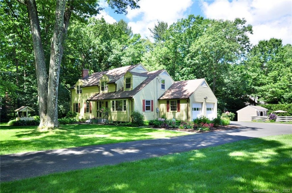 68 Holcomb St, Simsbury, CT 06070 - photo 1