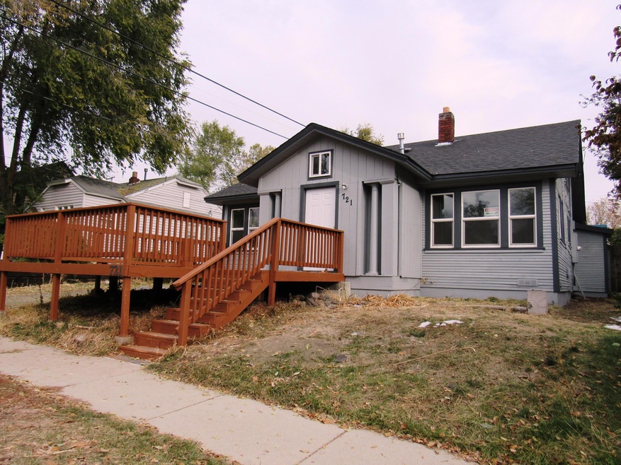 721 Mitchell St, Klamath Falls, OR 97601 - photo 1