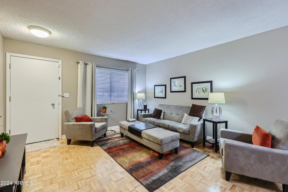 13808 N Newcastle Dr, Sun City, AZ 85351 - photo 1