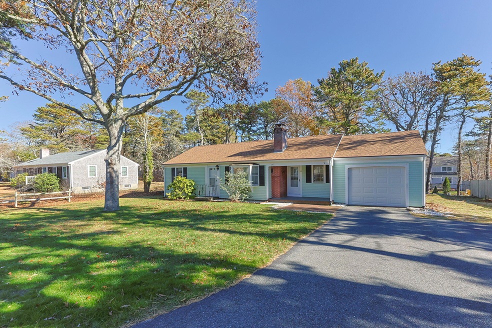 21 Princes St, Harwich, MA 02645 - photo 1