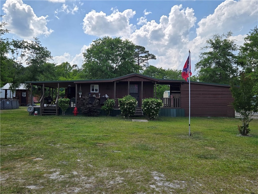 The guest house/in-law suite is listed as the main