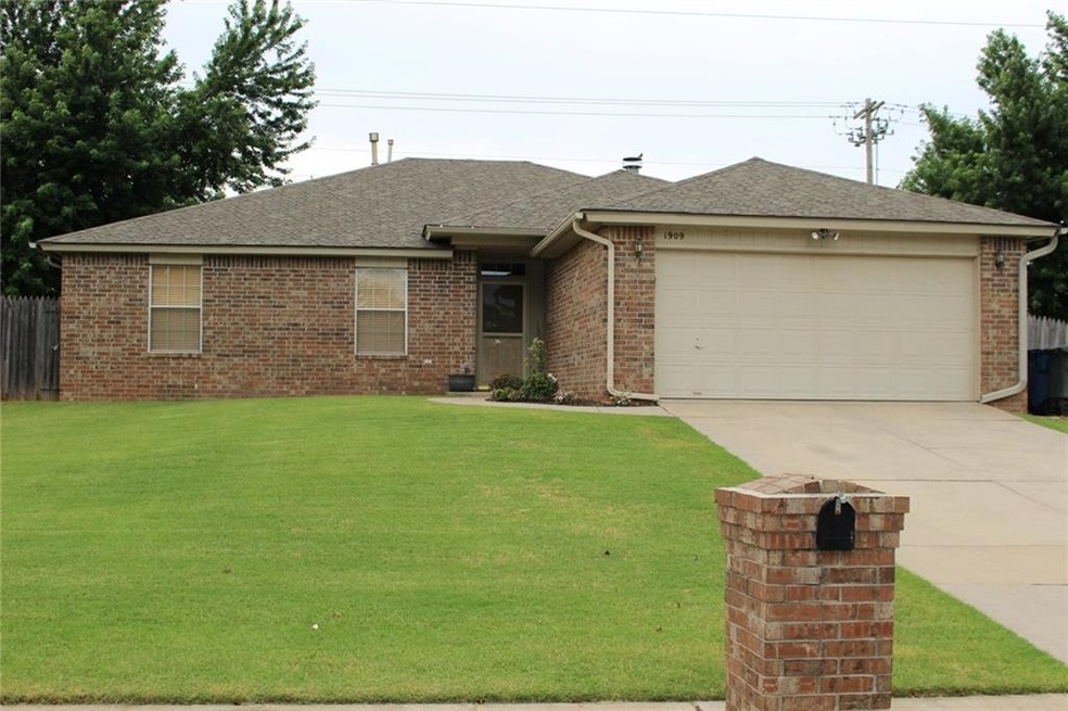 1909 Raquel Rd, Edmond, OK 73003 - photo 1