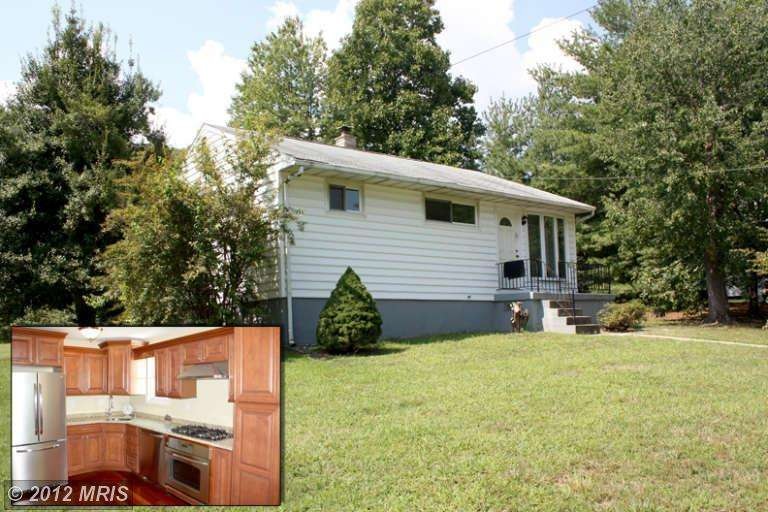 1203 Hillside Rd, Pasadena, MD 21122 - photo 1