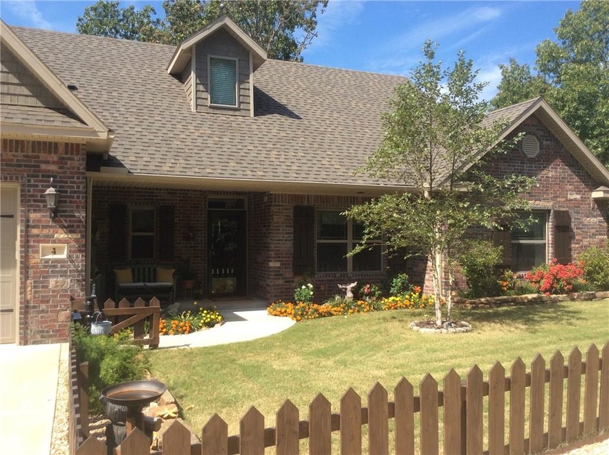 4 Holcombe Ln, Bella Vista, AR 72714 - photo 1