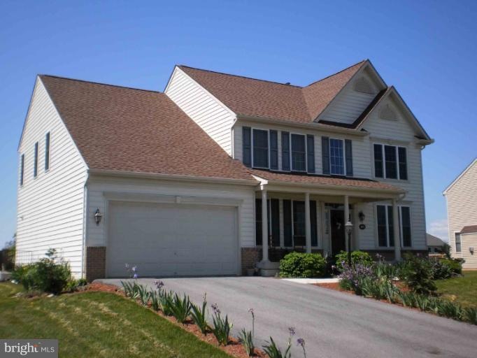 900 Joy Dr, Greencastle, PA 17225 - photo 1