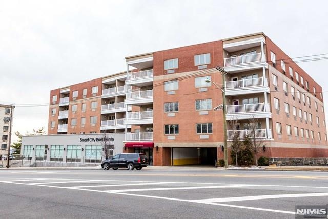 411 E Brinkerhoff Ave unit 109, Palisades Park, NJ 07650 - photo 1