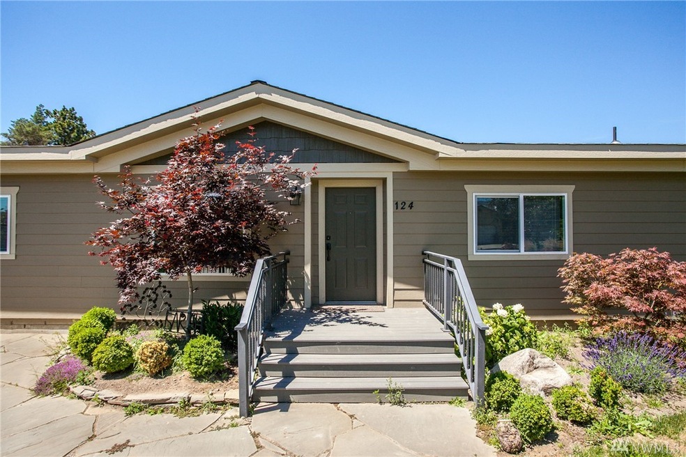 124 N Linden Ln, East Wenatchee, WA 98802 - photo 1