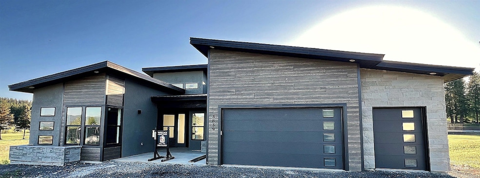 For Sale $949,000 • Co-Listing Agent