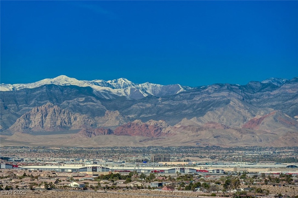 View of mountain feature